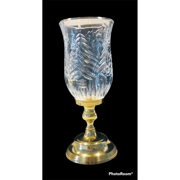 The American Collection Crystal Christmas Hurricane Lamp 24% fine Lead Crystal - Picture 2 of 8